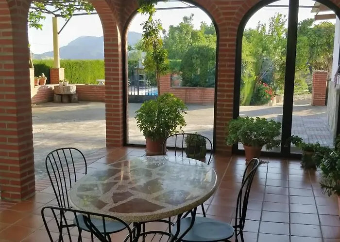 Fuente De La Higuera *